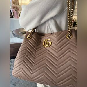Gucci Beige Quilted Shoulder Bag with Gold Chain